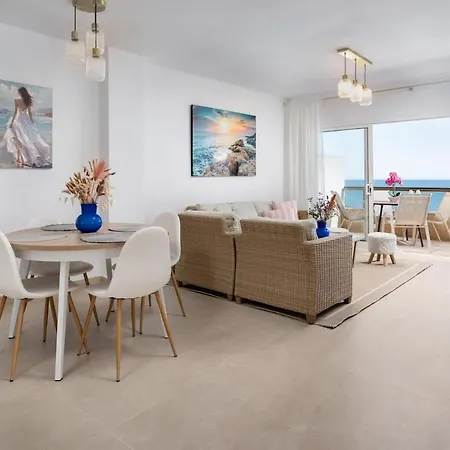 Magnificent Beachfront Apartment